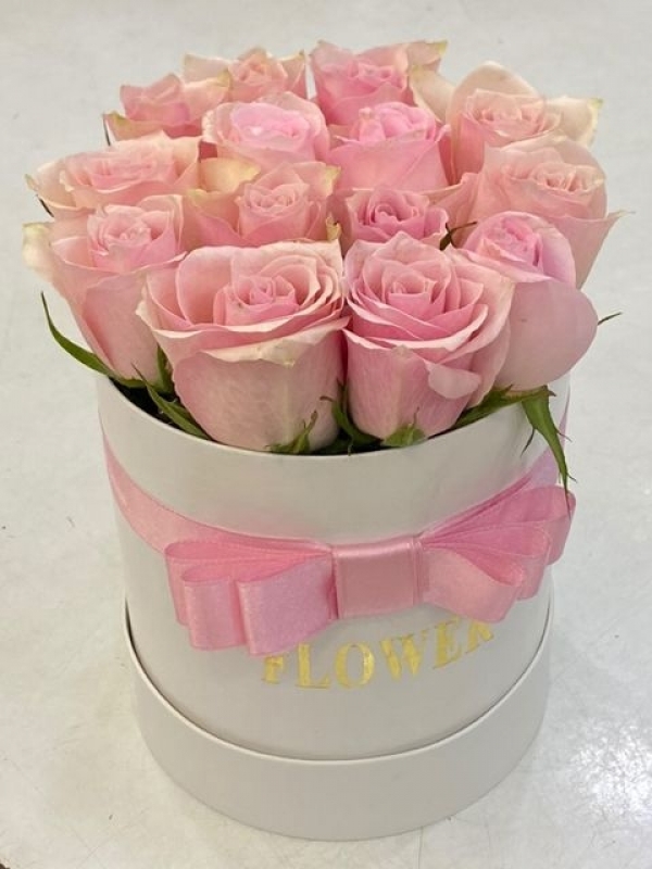 Kutuda İthal 11 Pembe Gül